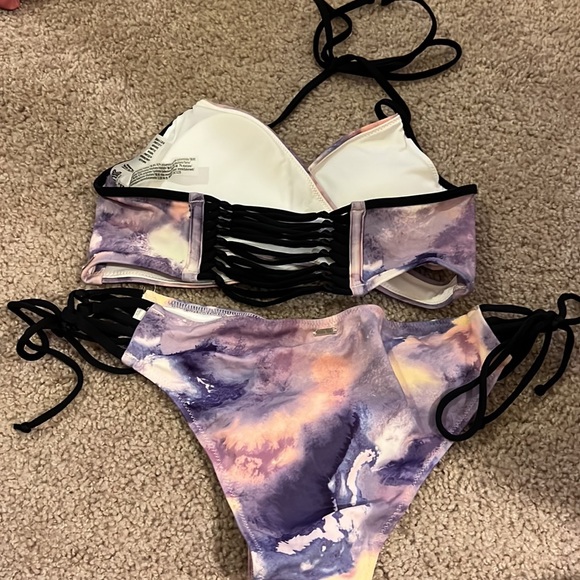 VS Pink tie dye bikini - Picture 2 of 3